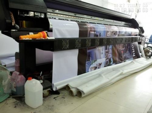 Máy in hiflex tại In Kỹ Thuật Số thuộc loại máy in khổ lớn, công nghệ hiện đại bật nhất cho ra những sản phẩm in hiflex chất lượng.