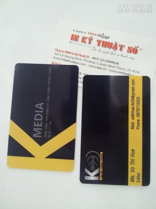 In thẻ nhựa làm thẻ bảo hành với lõi PVC cao cấp, thiết kế và in ấn đẹp tại InKyThuatSo