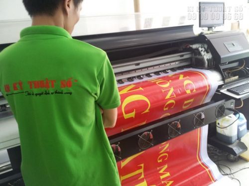 In banner quảng cáo từ in hiflex tại Công ty In Kỹ Thuật Số