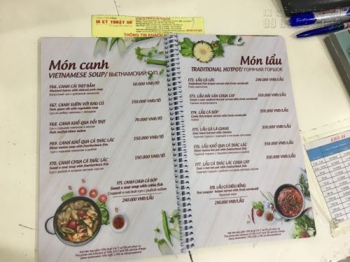 In menu quán ăn giá rẻ tại TPHCM - in menu nhựa đóng gáy lò xo