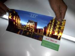 In UV canvas bóng chất lượng cao dùng làm tranh nghệ thuật