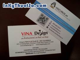 In danh thiếp trong suốt hiện đại với mã QR code