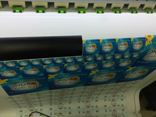 Thực hiện in decal các loại nhanh chóng, in đẹp bằng máy in hiện đại nhập khẩu từ Nhật Bản cho bản in tuyệt đẹp tại InKyThuatSo Thực hiện in decal các loại nhanh chóng, in đẹp bằng máy in hiện đại nhập khẩu từ Nhật Bản cho bản in tuyệt đẹp tại InKyThuatSo