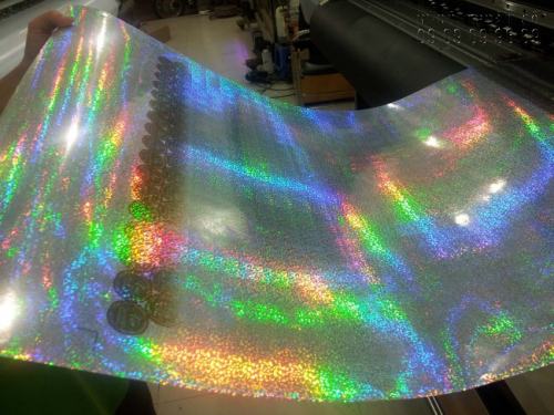 Decal dán xe 7 màu in ấn đẹp tại Công ty TNHH In Kỹ Thuật Số - Digital Printing Decal dán xe 7 màu in ấn đẹp tại Công ty TNHH In Kỹ Thuật Số - Digital Printing