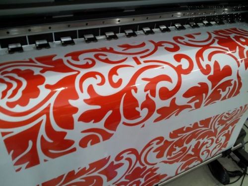 Thực hiện in Decal trong dán xe, Decal dán xe các loại bằng máy in phun hiện đại nhập khẩu từ Nhật Bản cho thành phẩm in ấn đẹp, in nhanh chóng Thực hiện in Decal trong dán xe, Decal dán xe các loại bằng máy in phun hiện đại nhập khẩu từ Nhật Bản cho thành phẩm in ấn đẹp, in nhanh chóng