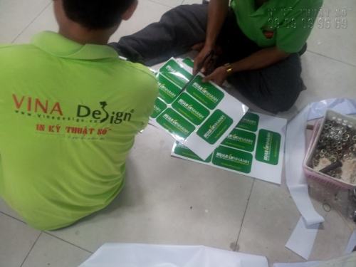 Với hệ thống máy cắt bế chuyên dụng, tiên tiến, cùng đội ngũ nhân viên chuyên nghiệp chúng tôi sẽ đáp ứng mọi yêu cầu mà quý khách hàng đề ra.