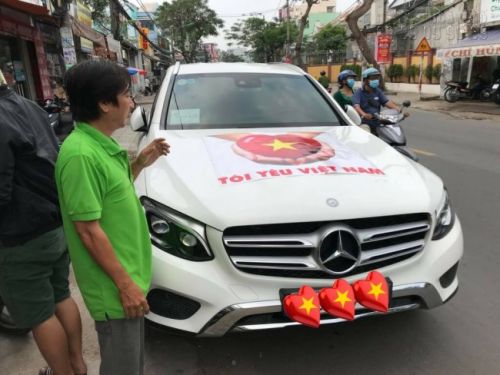 Thiết kế in decal dán xe ô tô đẹp, tiết kiệm