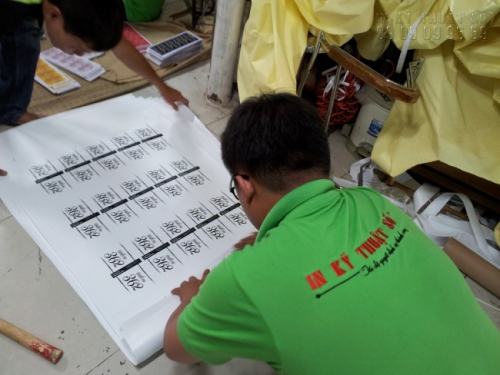 Tại sao các doanh nghiệp nên in decal?