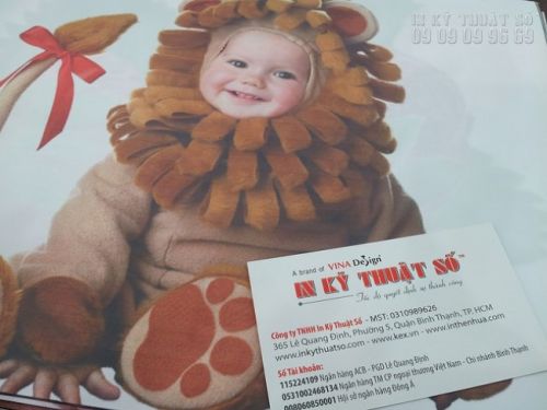 In ảnh trên giấy được tính giá dựa trên kích thước của tổng số lượng sản ảnh
