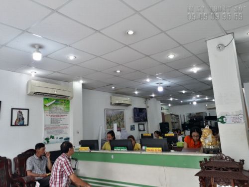 Đến InKyThuatSo, bạn sẽ được nhận sự hỗ trợ nhiệt tình từ nhân viên tư vấn và thiết kế