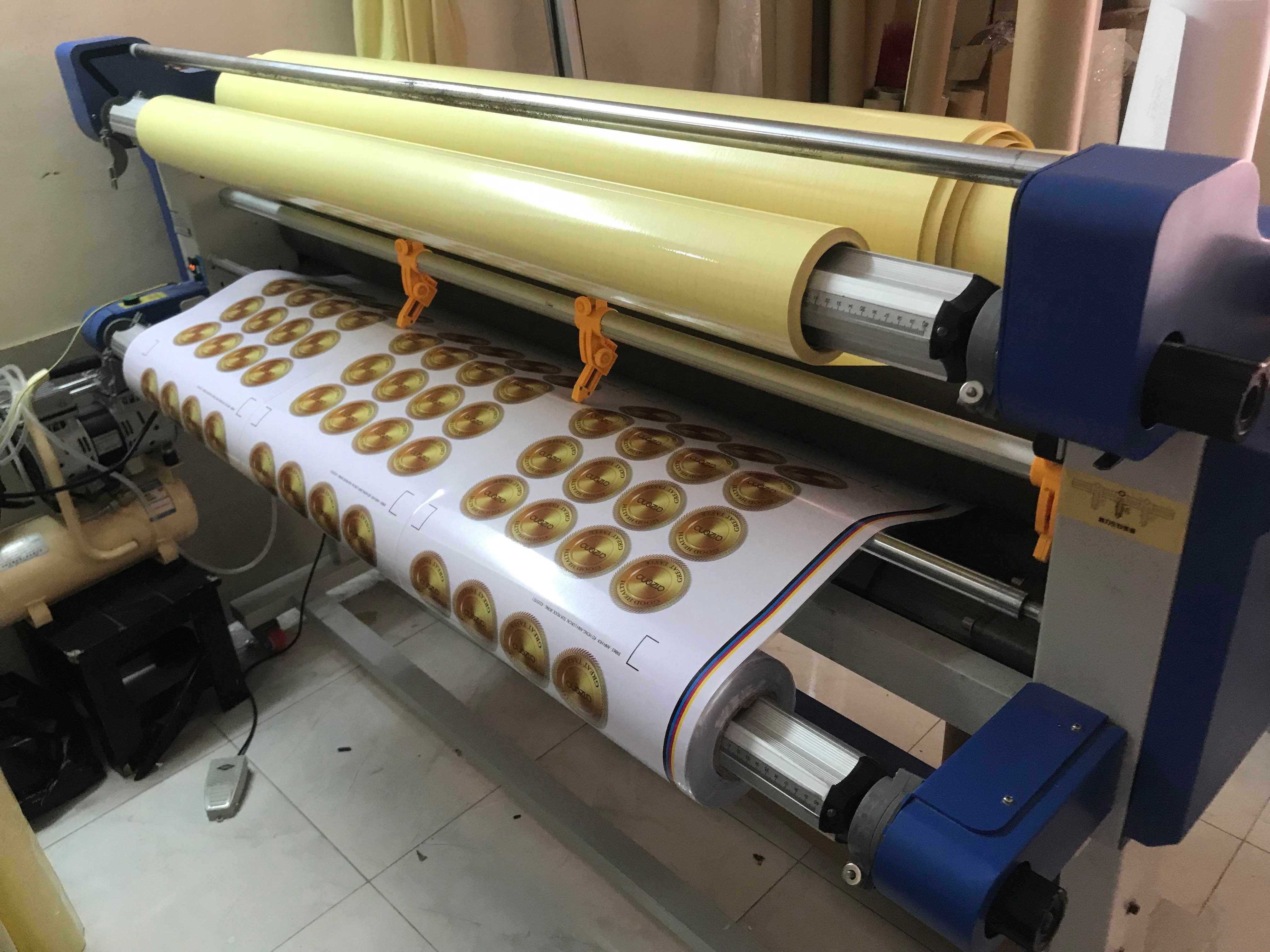 Máy cán màng hiện đại