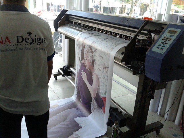 in ảnh cổng trên chất liệu gì