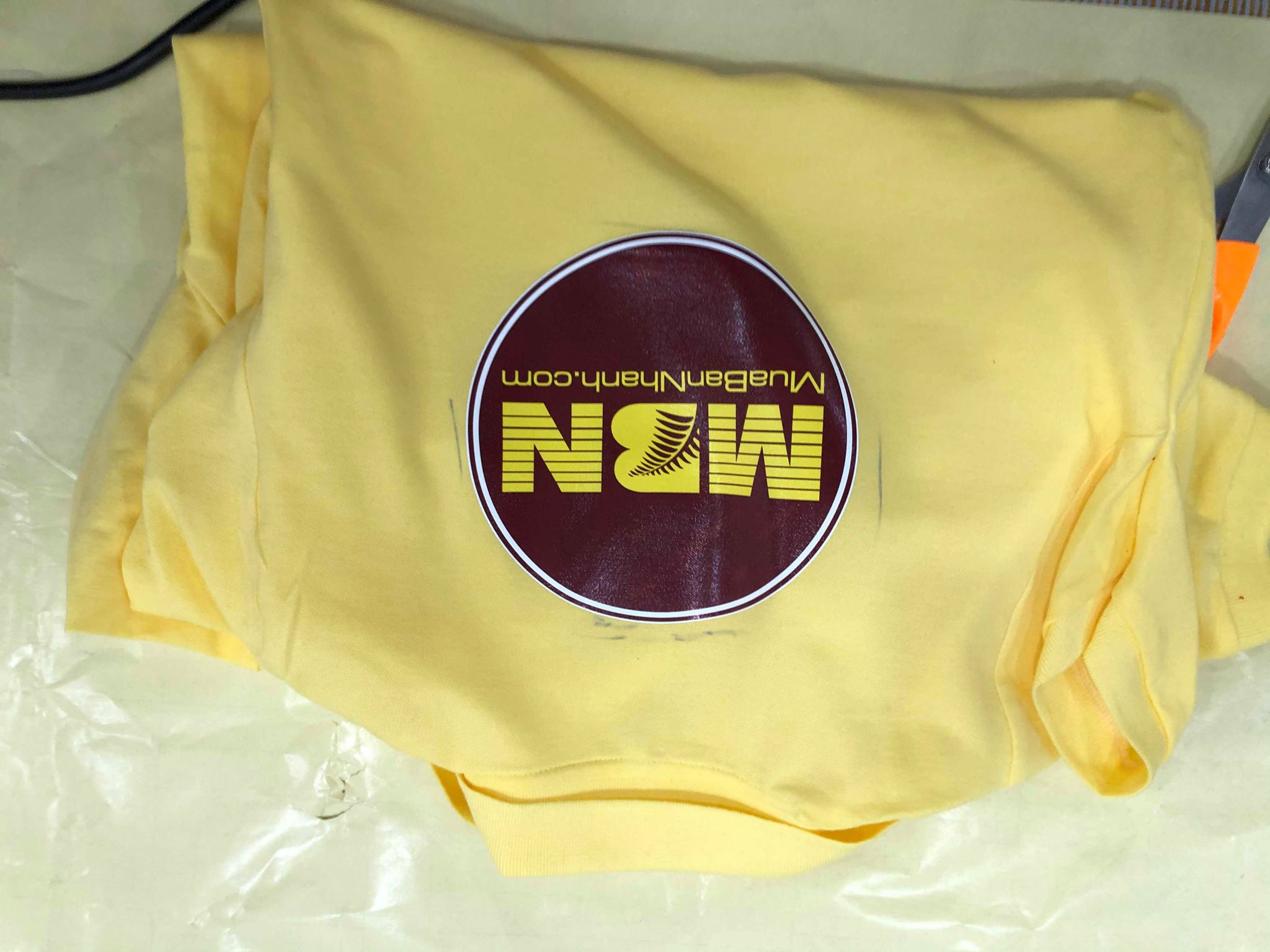 ứng dụng vải kate làm đồng phục