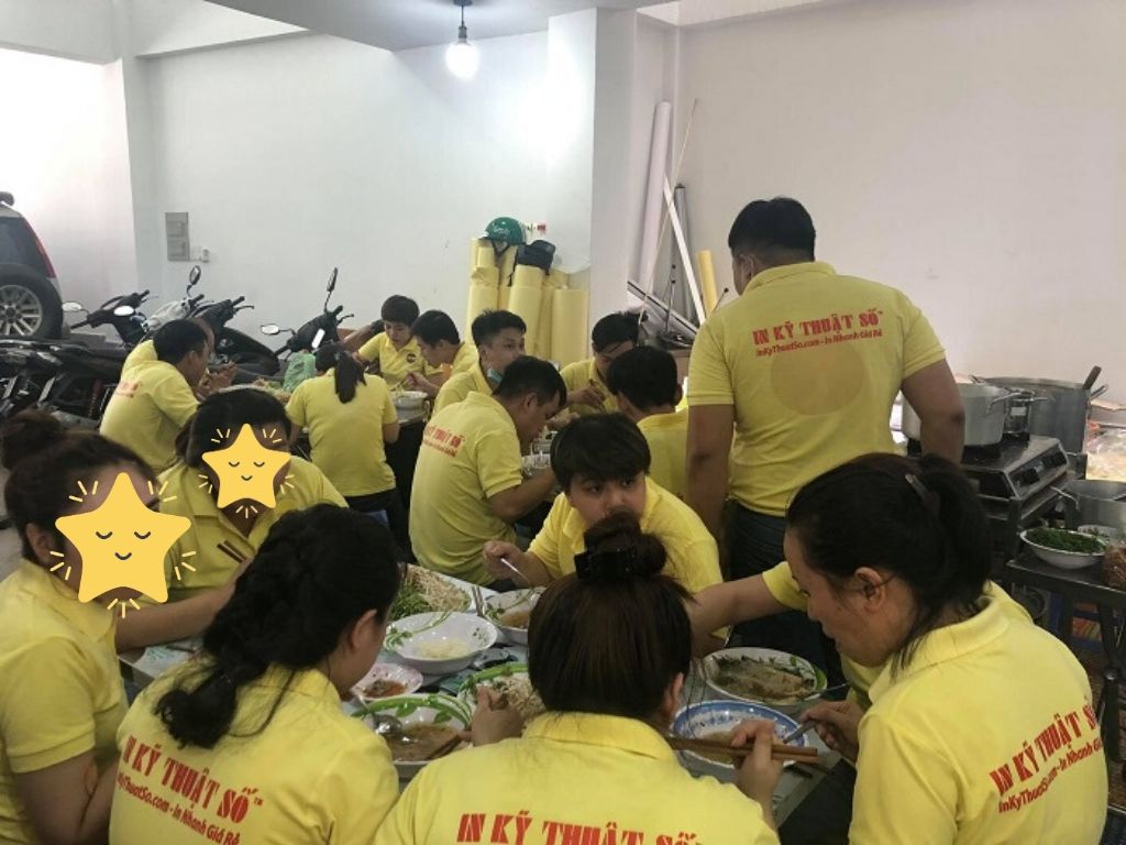 Tổ chức nấu ăn trưa thứ bảy tại công ty In Kỹ Thuật Số - Ảnh: 1